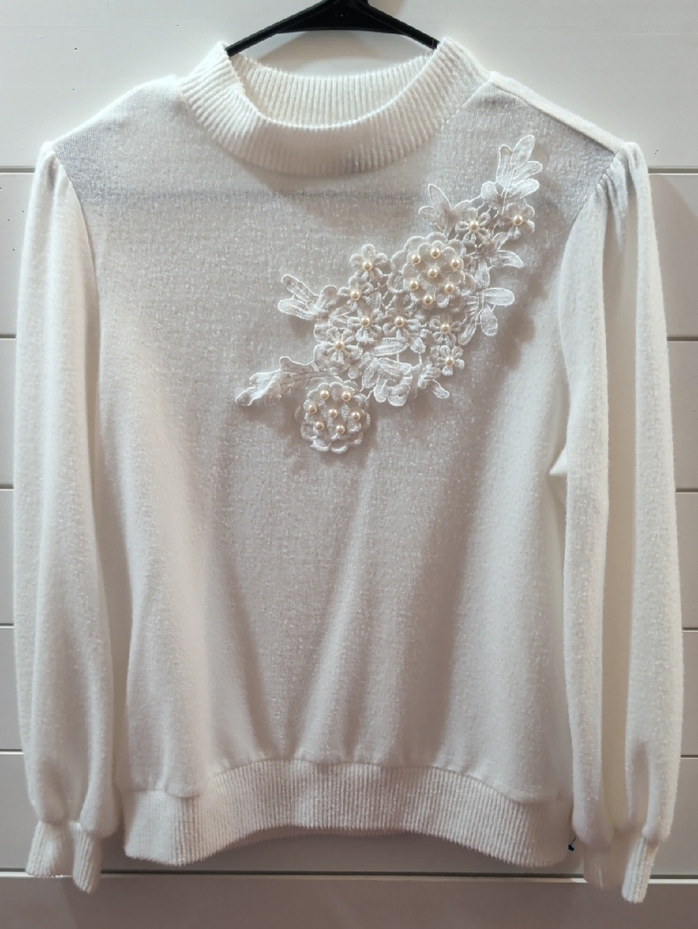 Women's White Embellished Floral Appliqué Sweater